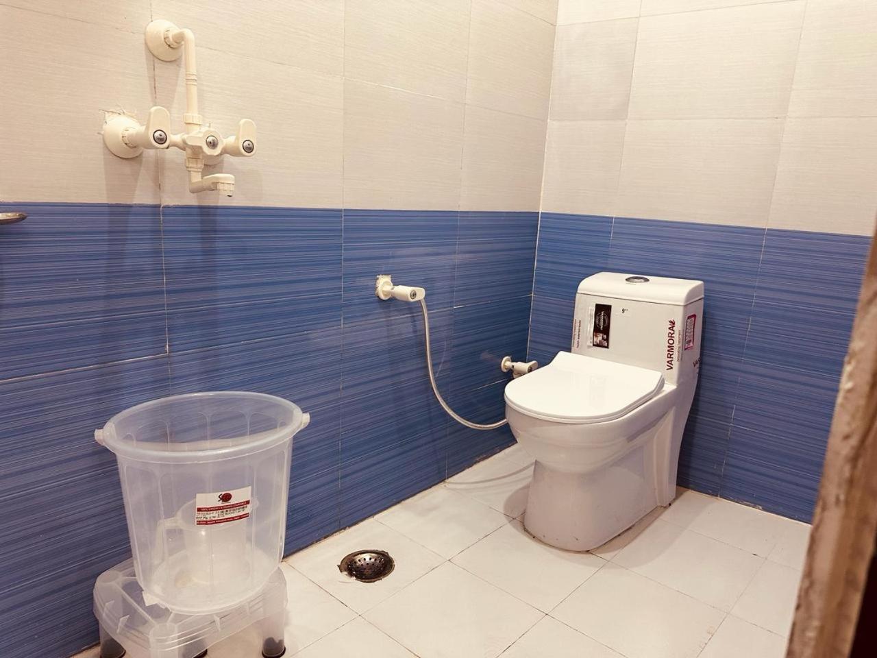 The Lord Krishna Residency Vrindavan Hotell Eksteriør bilde